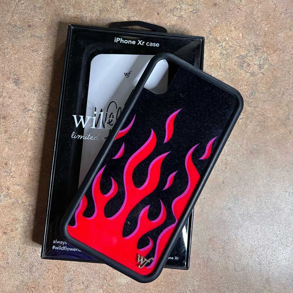 Wildflower iPhone XR Case